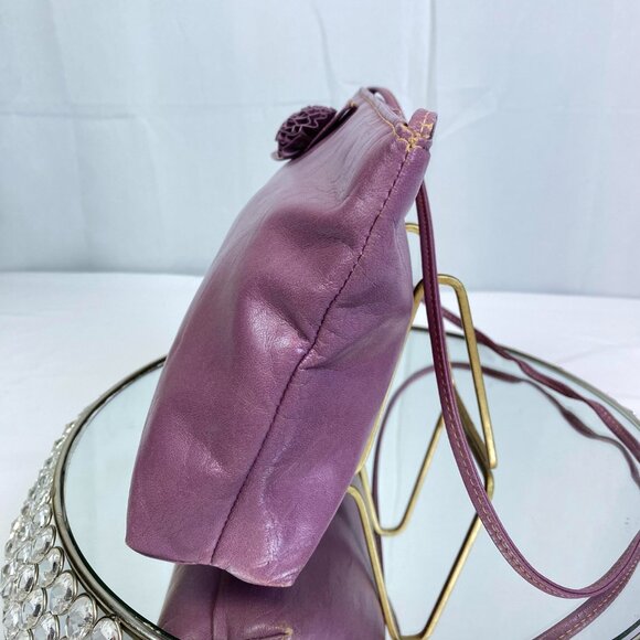 Paula 💜 Vintage Y2K Metallic Lavender Leather Clutch – Mary Ann Rosenfeld - Picture 4 of 12